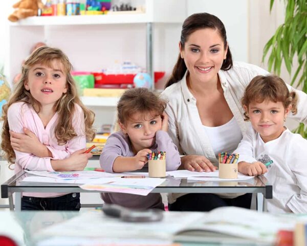 Especialízate con el curso de Auxiliar de Escuela Infantil y accede al sector de educación preescolar.