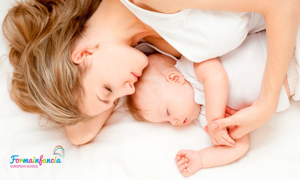 Pros y contras de practicar el colecho con el bebé