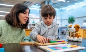 Aprende qué son las situaciones de aprendizaje infantil y sus 6 fases para potenciar el desarrollo y aprendizaje de los niños.
